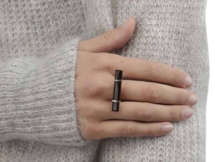 Ring - URBAN BAR RING  Black Onyx
