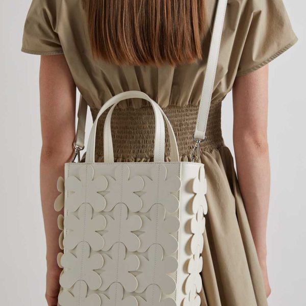 Meimeij White Leather Flower Tote Bag